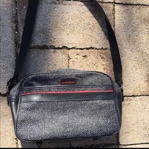 GIVENCHY POUCH/TRAVEL BAG